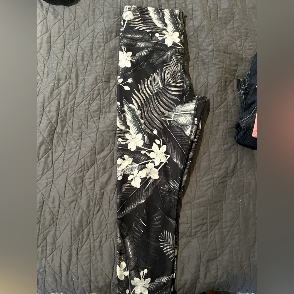 Balance Collection Cropped Leggings